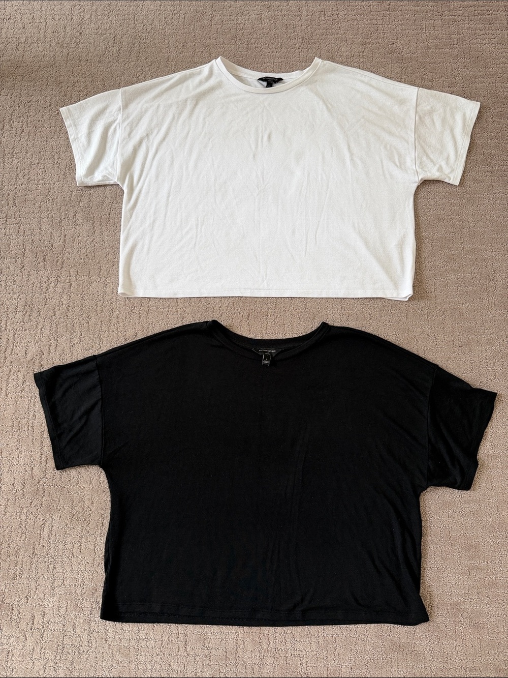 Banana Republic White & Black Crewneck LuxeSpun T-Shirt